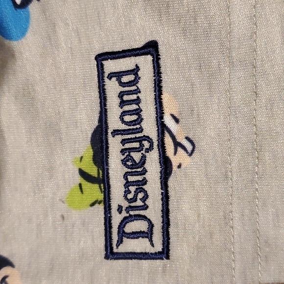 Disneyland 2020 Character Tee Shirt Size XL - Picture 5 of 5